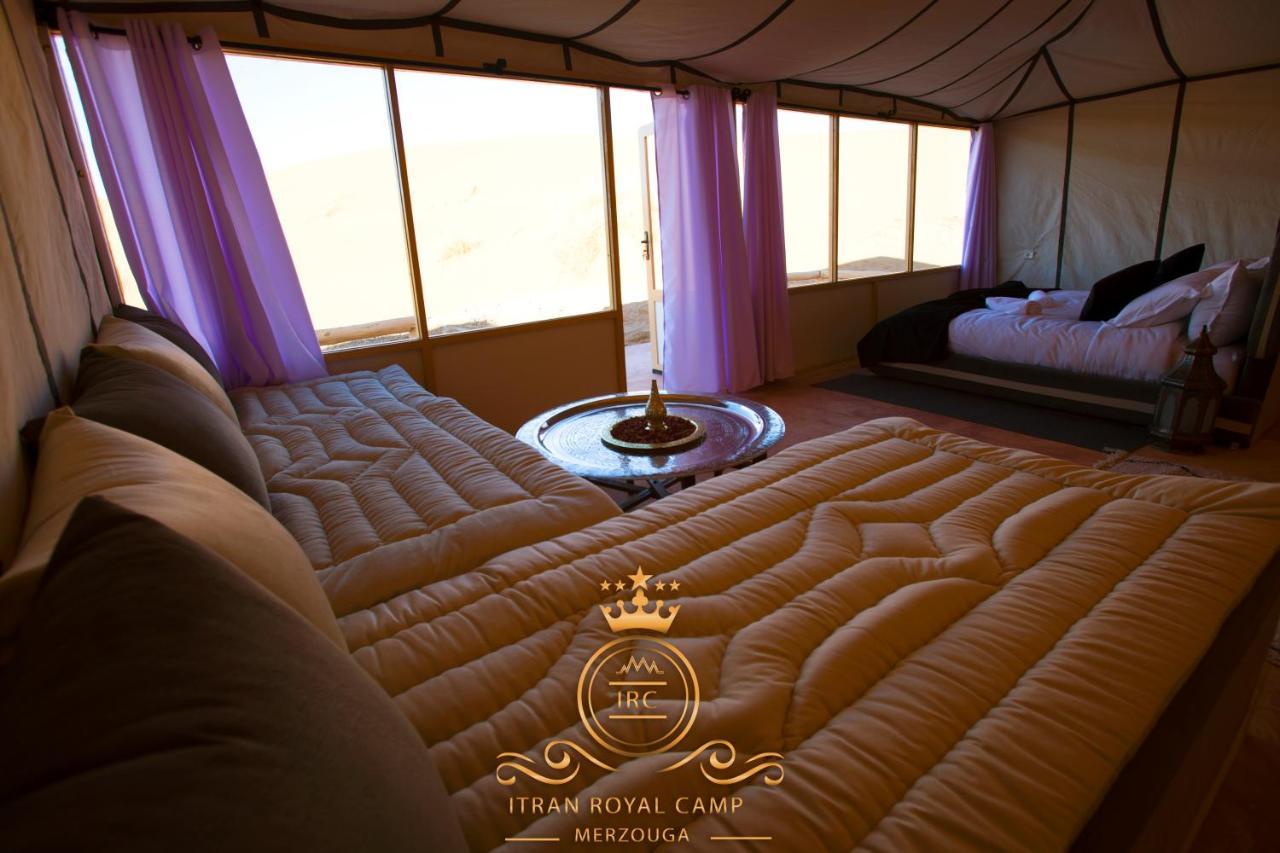 Отель Itran Royal Camp Мерзуга Экстерьер фото